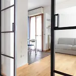 Il Nido Di Pillo-near Subway Line 4 * Milan