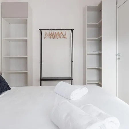 Apartment Il Nido Di Pillo-near Subway Line 4
