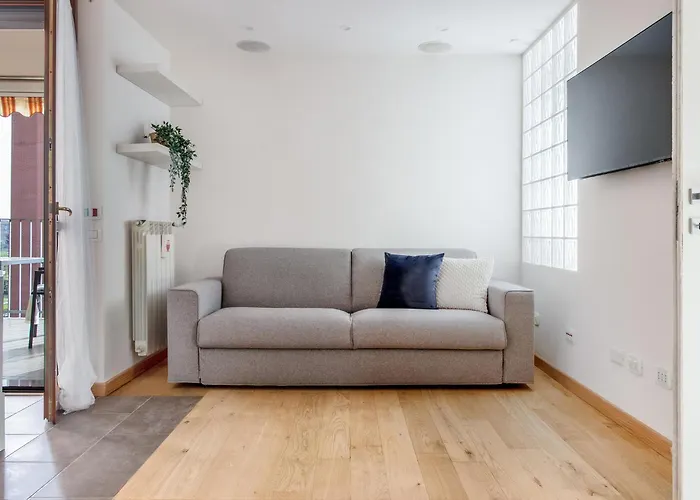 Il Nido Di Pillo-near Subway Line 4